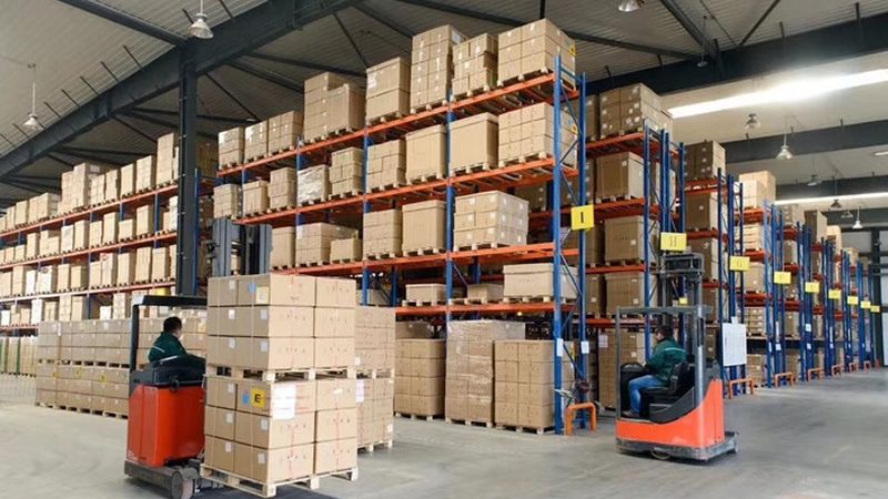 在选购塑料托盘时，以下性能指标不容忽视：